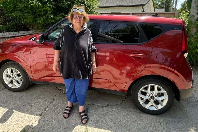 Linda, Kia Soul, at delivery