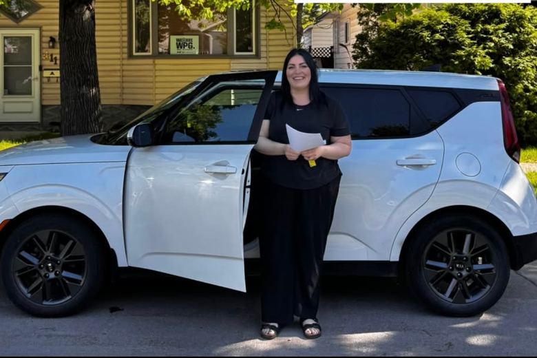 Angela, Kia Soul, at delivery
